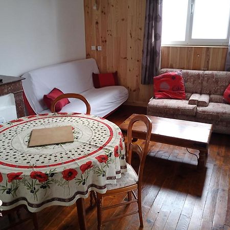 Logement Proche De Tout Saint-Laurent-de-Neste Extérieur photo